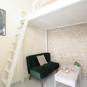  Appartamento Cosy Nest In The Marais By Guestready